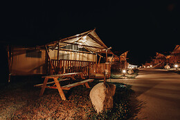 CAN BORA LODGES