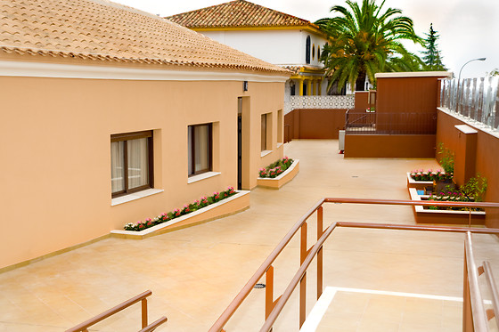 APARTAMENTOS TURÍSTICOS LA CASTILLEJA - photo 3