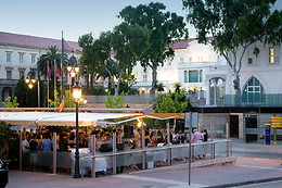 HOTEL LOS HABANEROS