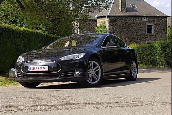 Tesla Rental - photo 5