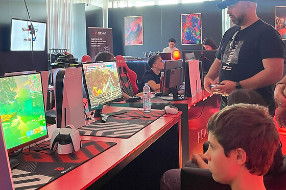 Game Stage - photo 3
