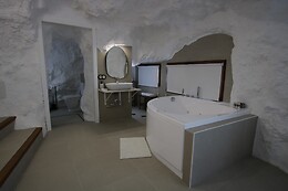 CASA TÚNEL NIDO DE ÁGUILAS