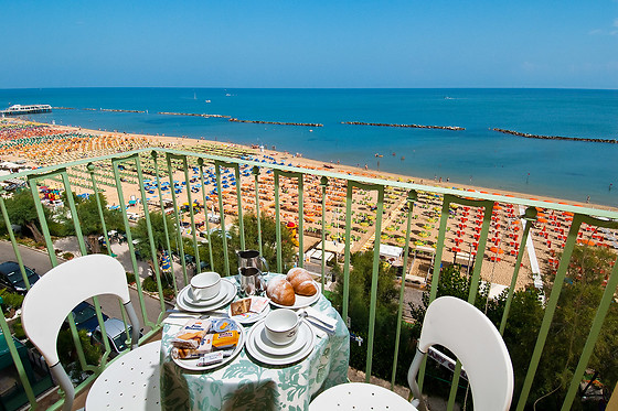 Hotel Gloria - photo 2
