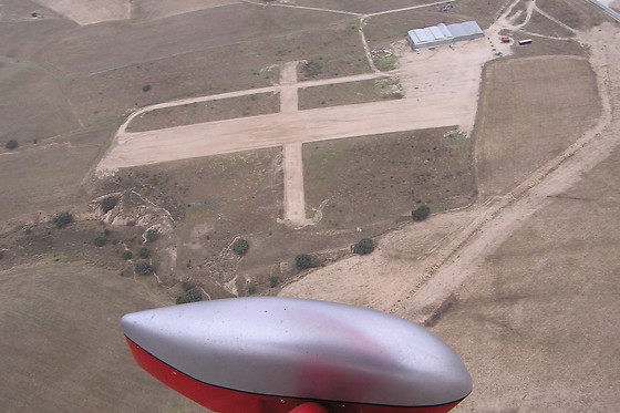 AERÓDROMO DE VILLANUEVA DE LA CAÑADA - photo 5